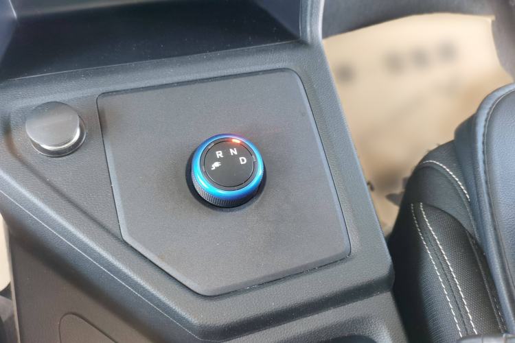 Used Wuling Zhengcheng New Energy 2023 Comfort Model Gear Lever