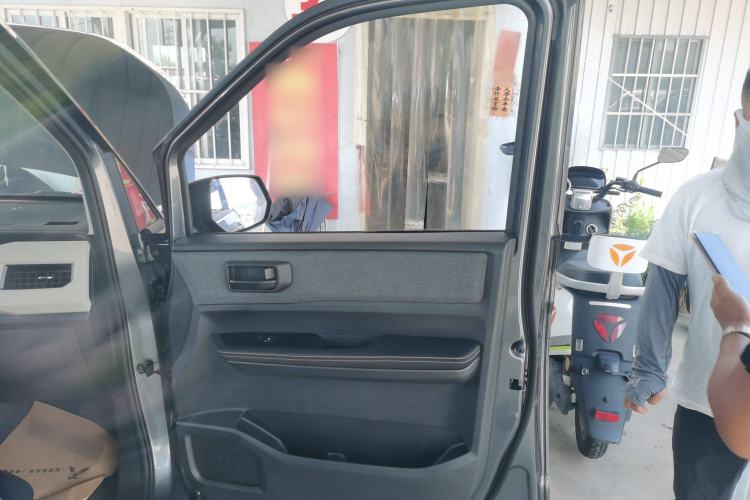 Used Wuling Zhengcheng New Energy 2023 Comfort Model Interior 5