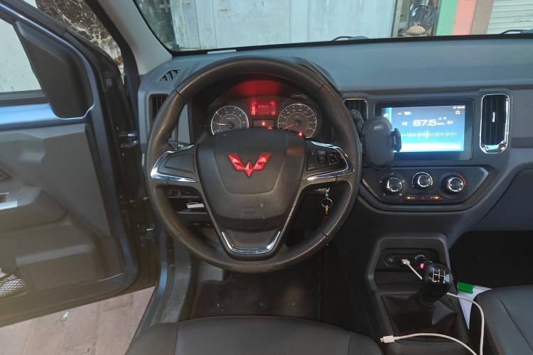 Used Wuling Zhengtu 2021 1.5L Adventure LAR Steering Wheel