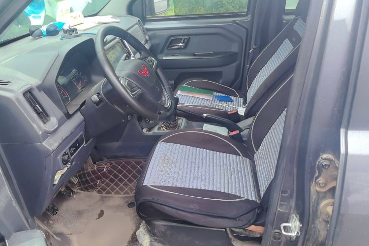 Used Wuling Zhengtu 2021 1.5L Adventure LAR Left Front Seat