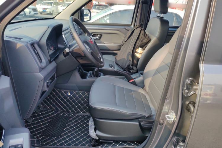 Used Wuling Zhengtu 2021 1.5L Adventure LAR Left Front Seat