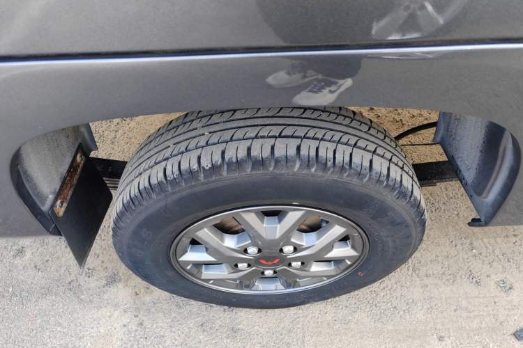 Used Wuling Zhengtu 2021 1.5L Adventure LAR Right Rear Wheel Hub