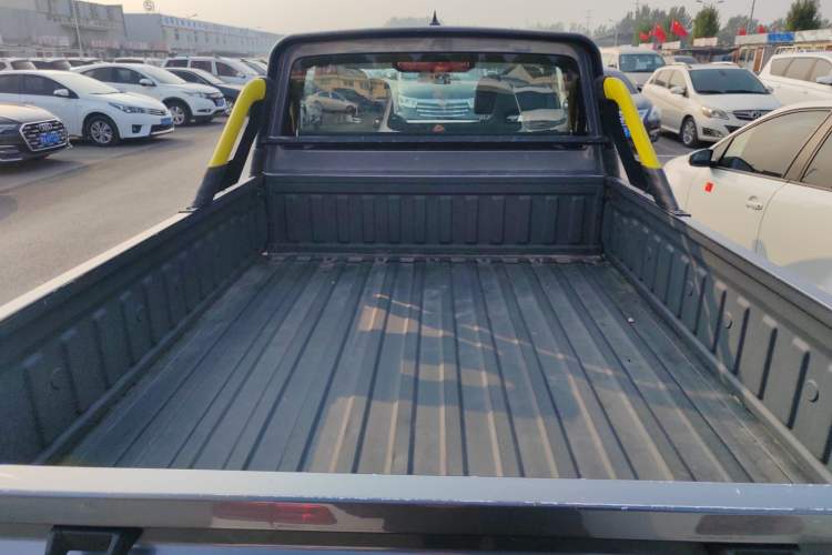 Used Wuling Zhengtu 2021 1.5L Adventure LAR Trunk