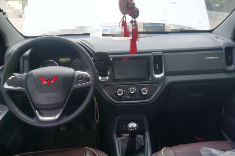 Used Wuling Zhengtu 2021 1.5L Adventure LAR Center Console