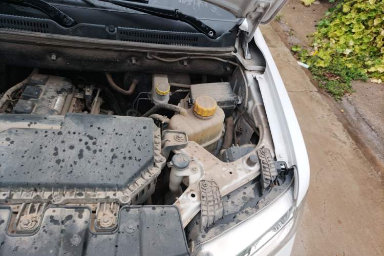 Used Wuling Zhengtu 2021 1.5L Adventure LAR Engine Bay Left
