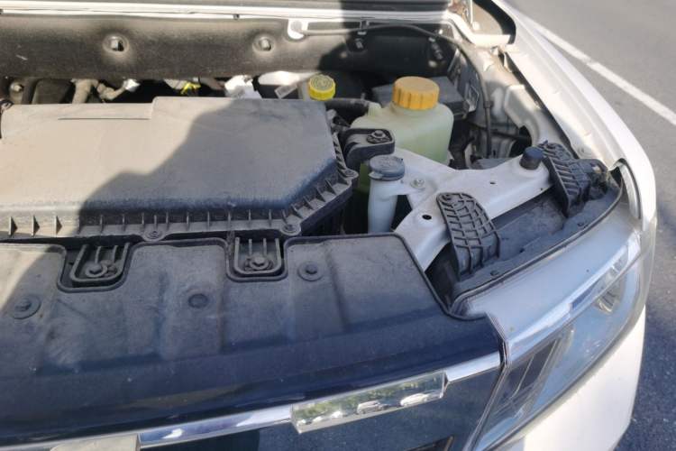 Used Wuling Zhengtu 2021 1.5L Adventure LAR Engine Bay Left