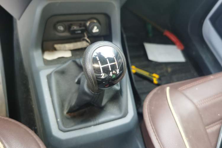 Used Wuling Zhengtu 2021 1.5L Adventure LAR Gear Lever