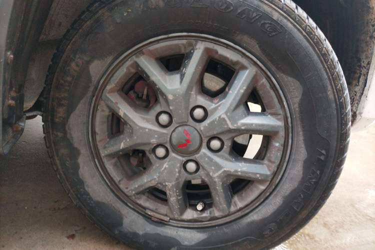 Used Wuling Zhengtu 2021 1.5L Adventure LAR Right Front Wheel Hub