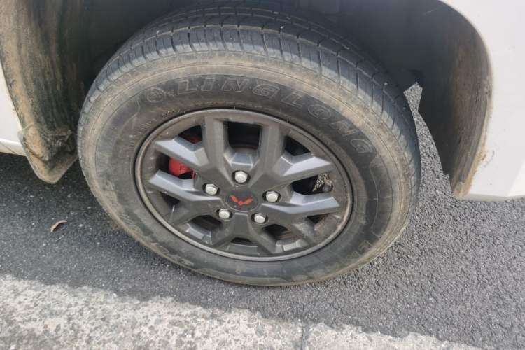 Used Wuling Zhengtu 2021 1.5L Adventure LAR Right Front Wheel Hub