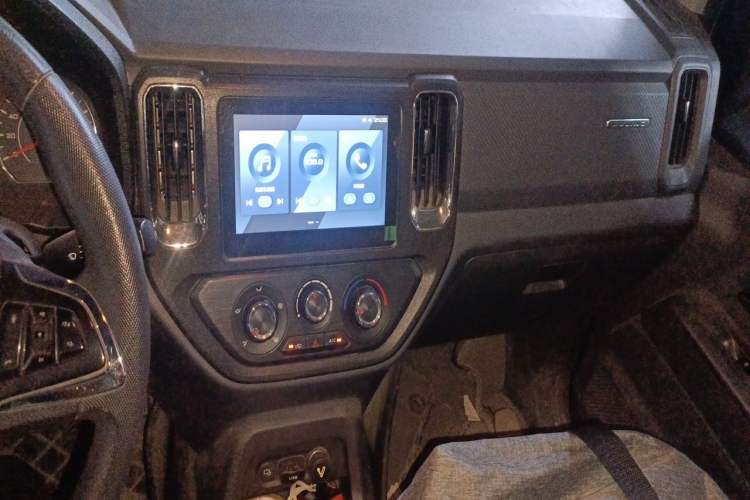 Used Wuling Zhengtu 2021 1.5L Adventure LAR Audio And AC Panel