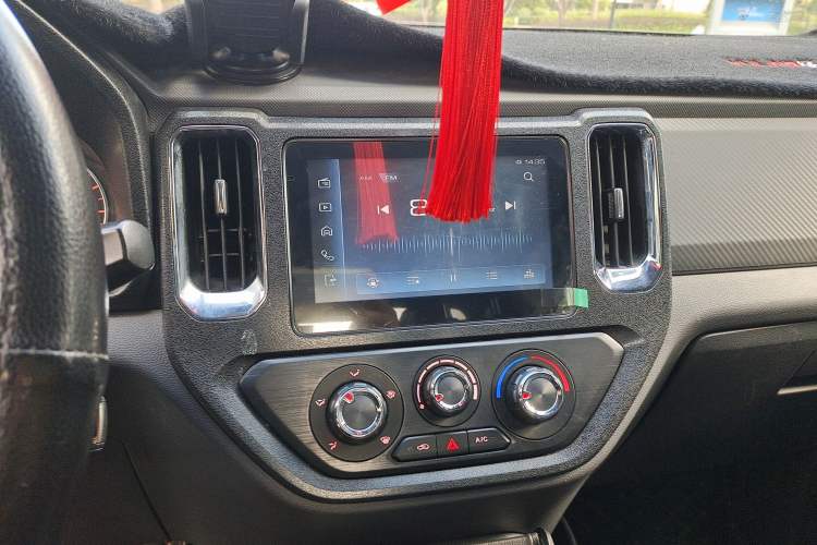 Used Wuling Zhengtu 2021 1.5L Adventure LAR Audio And AC Panel