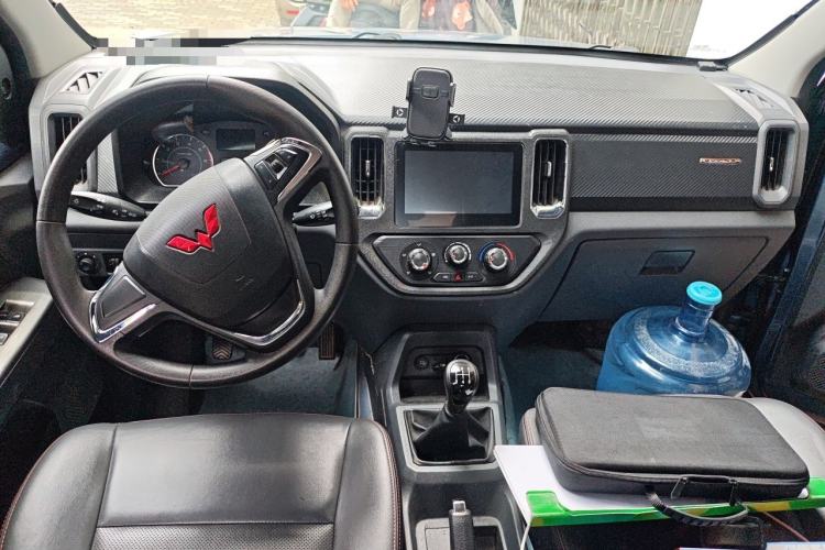 Used Wuling Zhengtu 2021 1.5L Adventure LAR Center Console
