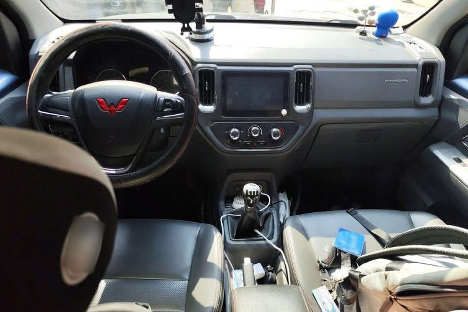 Used Wuling Zhengtu 2021 1.5L Adventure LAR Center Console