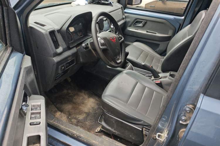 Used Wuling Zhengtu 2021 1.5L Adventure LAR Driver Seat
