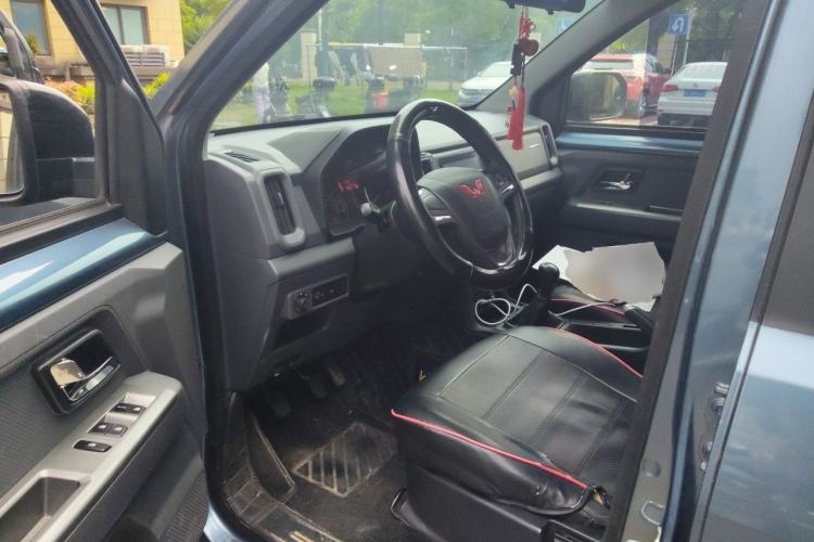 Used Wuling Zhengtu 2021 1.5L Adventure LAR Driver Seat