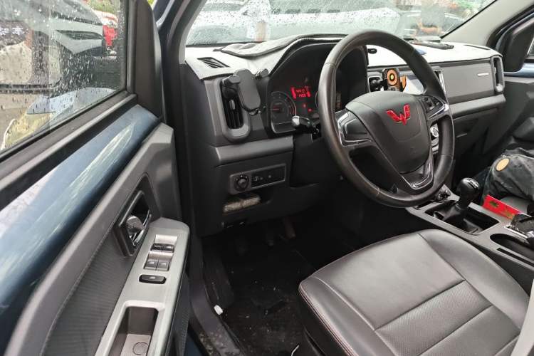 Used Wuling Zhengtu 2021 1.5L Adventure LAR Driver Seat