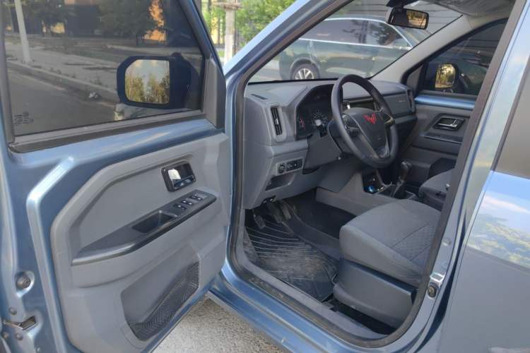 Used Wuling Zhengtu 2021 1.5L Entry-Level LAR Driver Seat