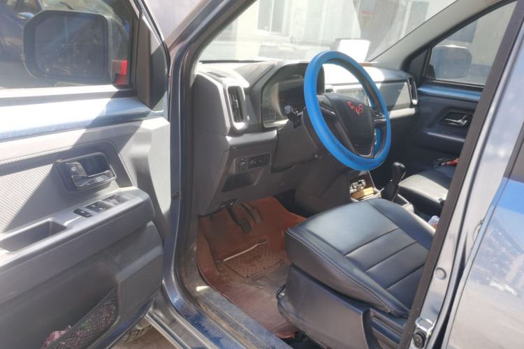 Used Wuling Zhengtu 2021 1.5L Adventure LAR Driver Seat