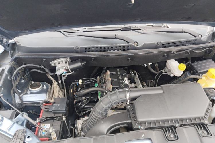 Used Wuling Zhengtu 2021 1.5L Adventure LAR Engine Bay