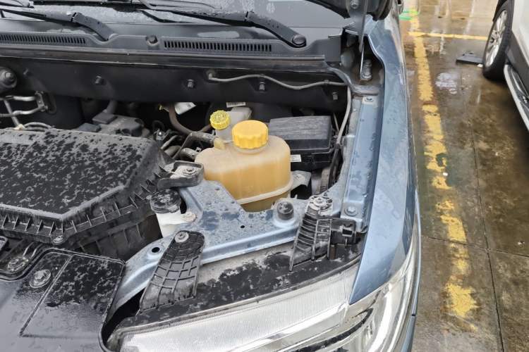 Used Wuling Zhengtu 2021 1.5L Adventure LAR Engine Bay Left