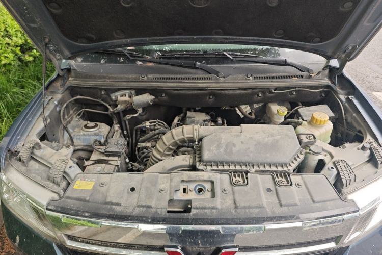 Used Wuling Zhengtu 2021 1.5L Adventure LAR Engine Bay