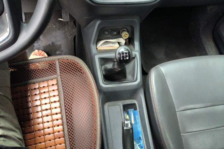 Used Wuling Zhengtu 2021 1.5L Adventure LAR Gear Lever