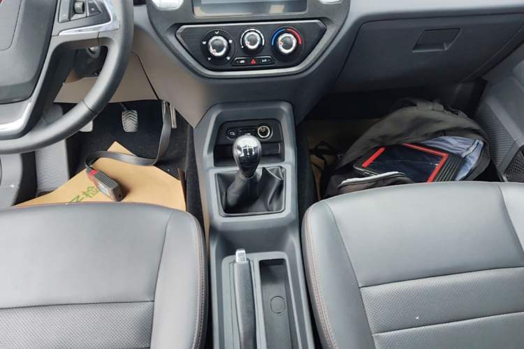 Used Wuling Zhengtu 2021 1.5L Adventure LAR Gear Lever