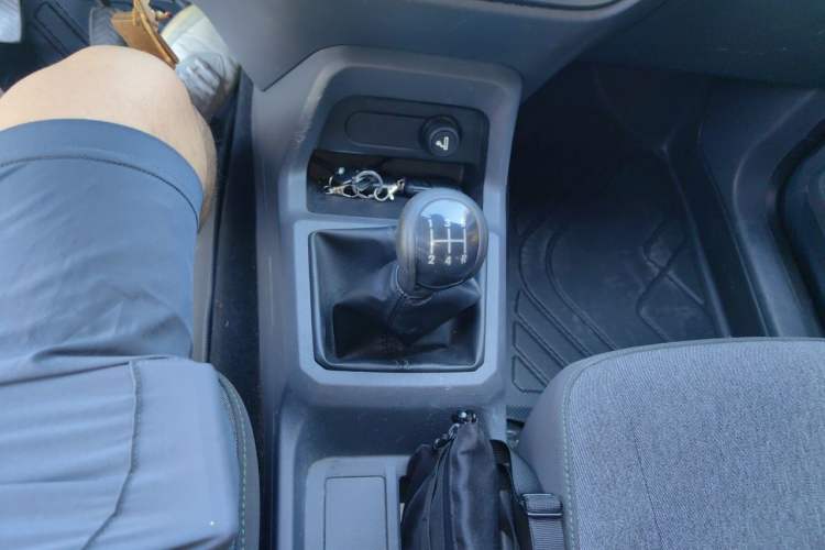Used Wuling Zhengtu 2021 1.5L Entry-Level LAR Gear Lever