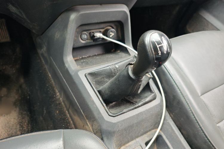 Used Wuling Zhengtu 2021 1.5L Adventure LAR Gear Lever