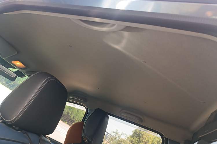 Used Wuling Zhengtu 2021 1.5L Adventure LAR Headliner