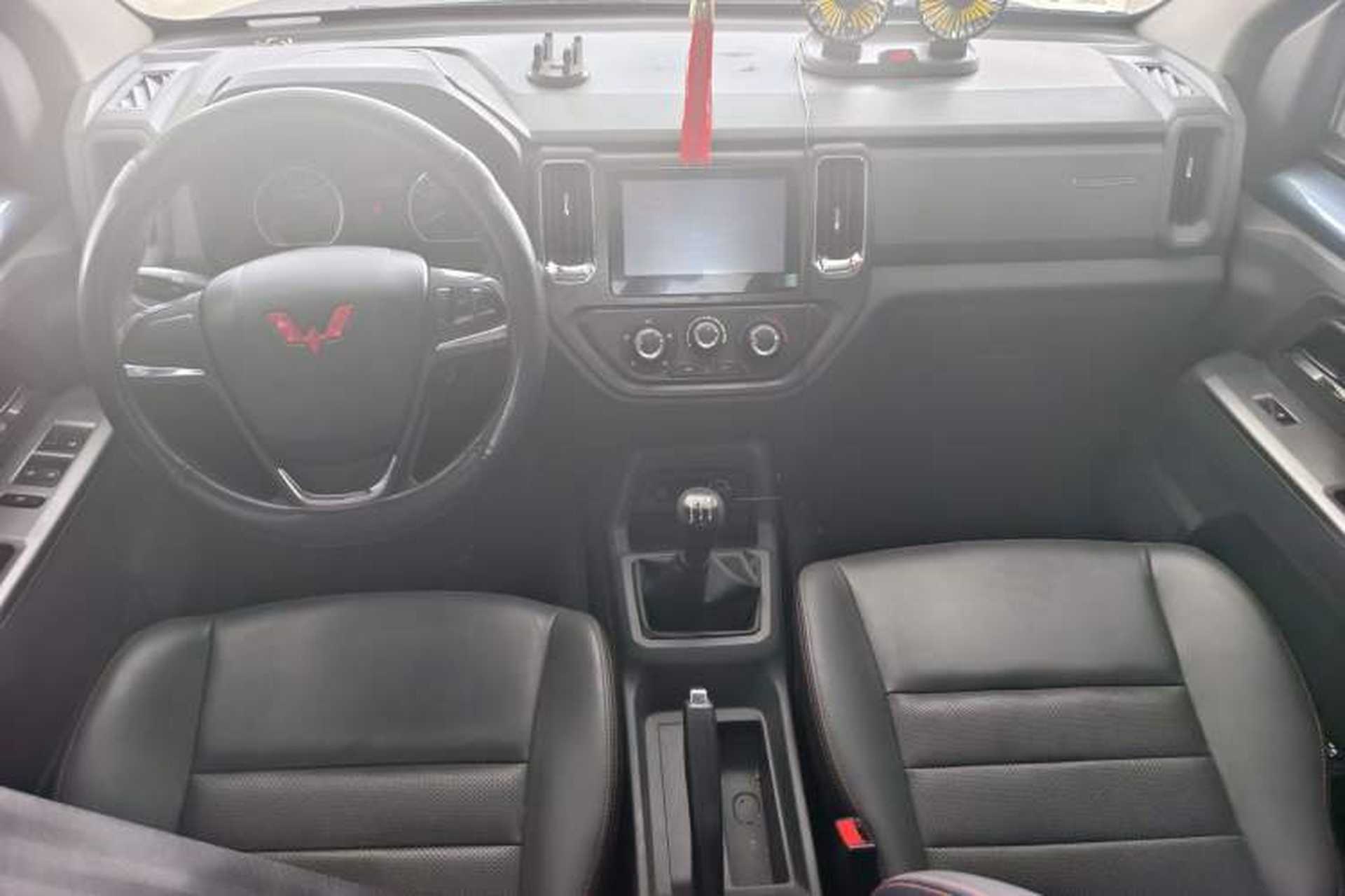 Used Wuling Zhengtu 2021 1.5L Adventure LAR Interior 1