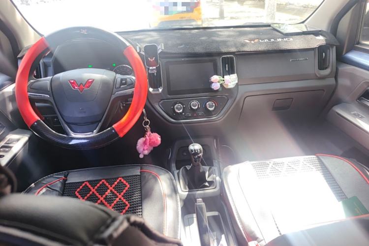 Used Wuling Zhengtu 2021 1.5L Adventure LAR Interior 2