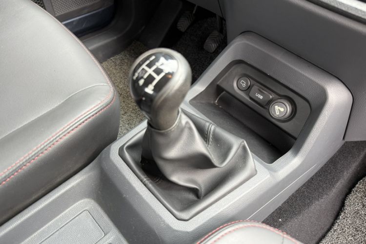 Used Wuling Zhengtu 2021 1.5L Adventure LAR Interior 6