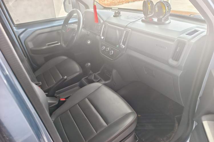 Used Wuling Zhengtu 2021 1.5L Adventure LAR Interior 6
