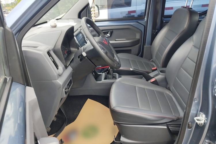 Used Wuling Zhengtu 2021 1.5L Adventure LAR Left Front Seat