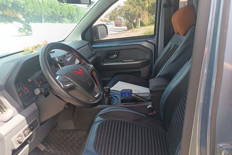 Used Wuling Zhengtu 2021 1.5L Adventure LAR Left Front Seat