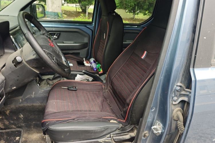 Used Wuling Zhengtu 2021 1.5L Adventure LAR Left Front Seat