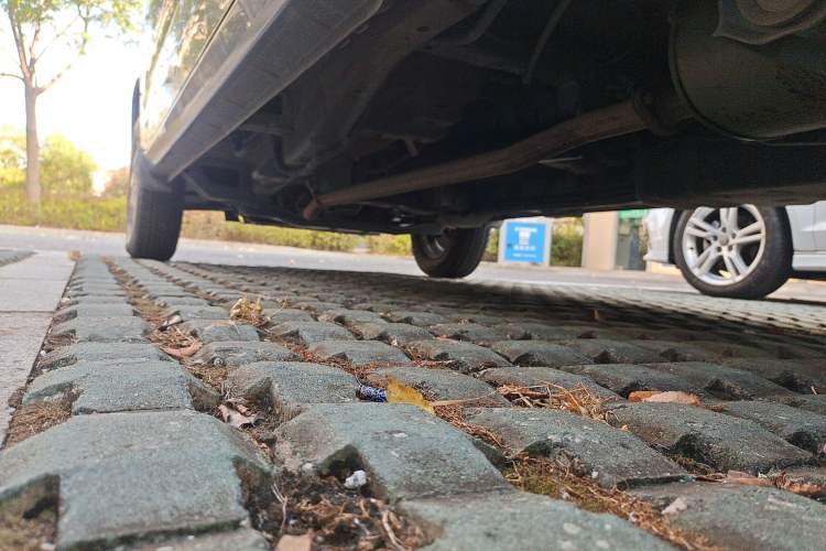 Used Wuling Zhengtu 2021 1.5L Adventure LAR Left Side Sill