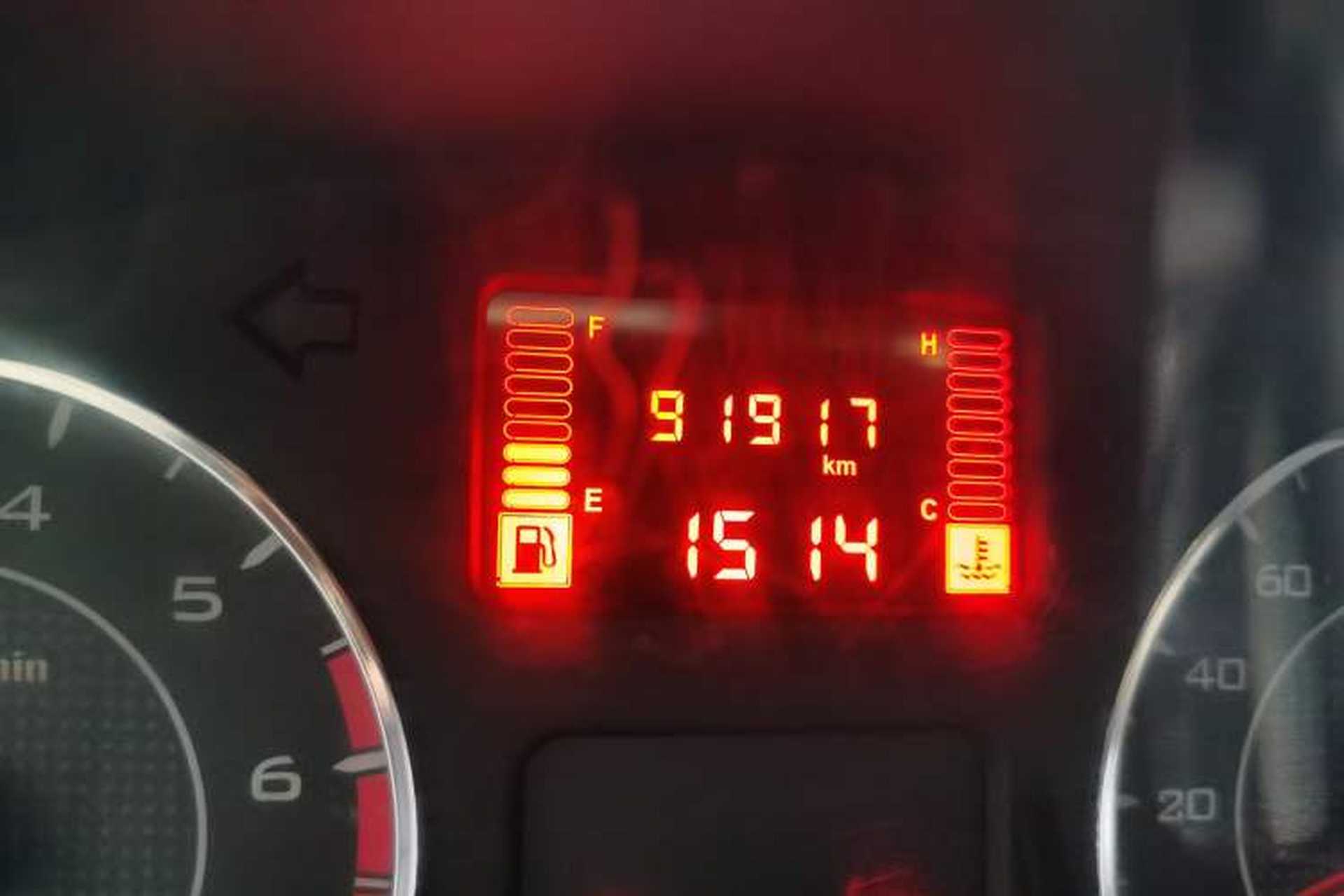 Used Wuling Zhengtu 2021 1.5L Adventure LAR Odometer Close Up