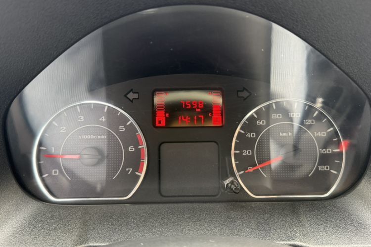 Used Wuling Zhengtu 2021 1.5L Adventure LAR Odometer Close Up
