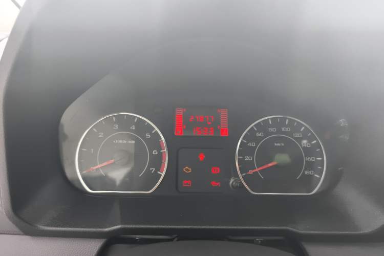Used Wuling Zhengtu 2021 1.5L Adventure LAR Odometer Close Up