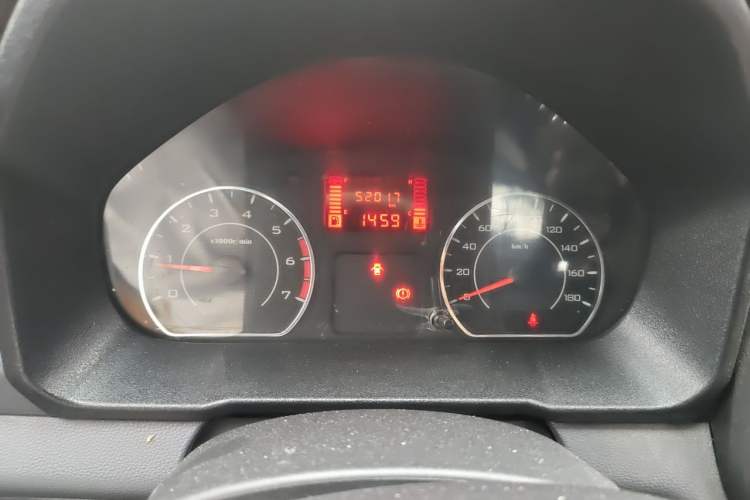 Used Wuling Zhengtu 2021 1.5L Adventure LAR Odometer Close Up