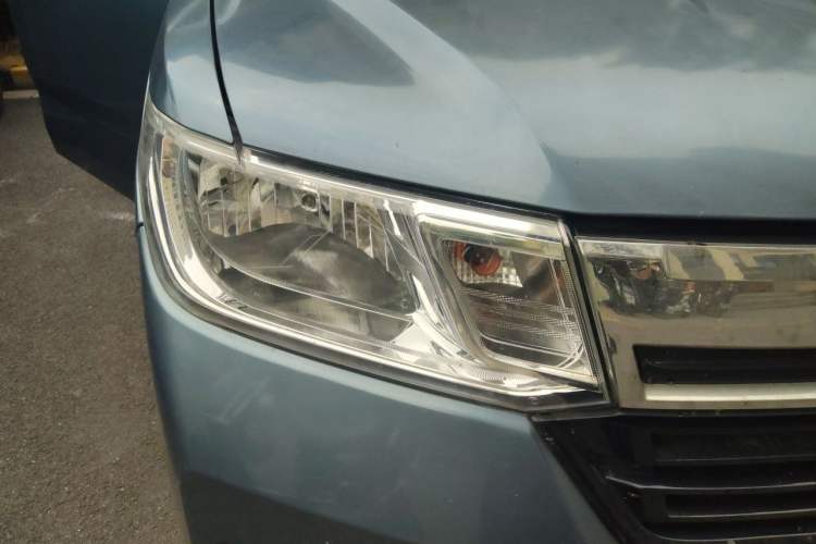 Used Wuling Zhengtu 2021 1.5L Adventure LAR Right Front Headlight