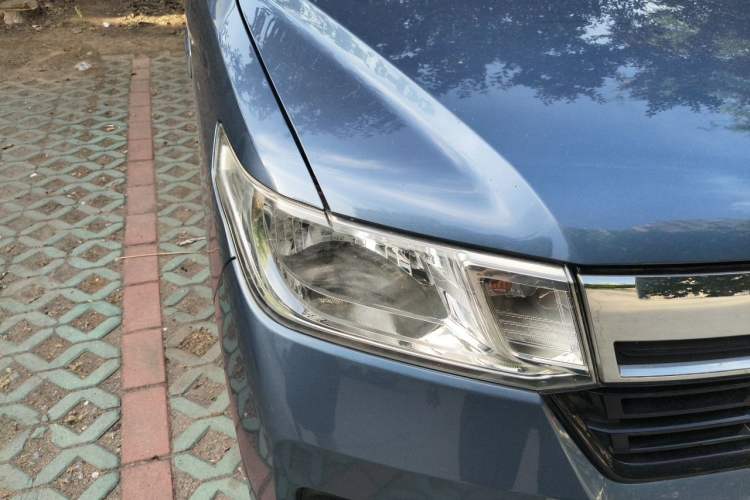 Used Wuling Zhengtu 2021 1.5L Adventure LAR Right Front Headlight
