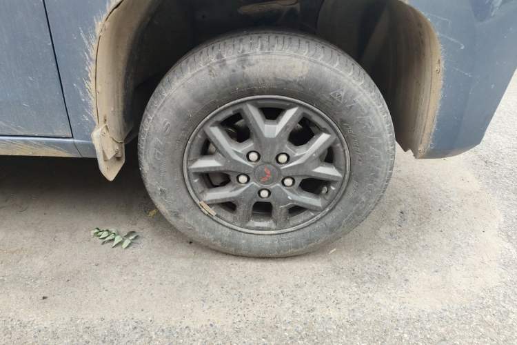 Used Wuling Zhengtu 2021 1.5L Adventure LAR Right Front Wheel Hub