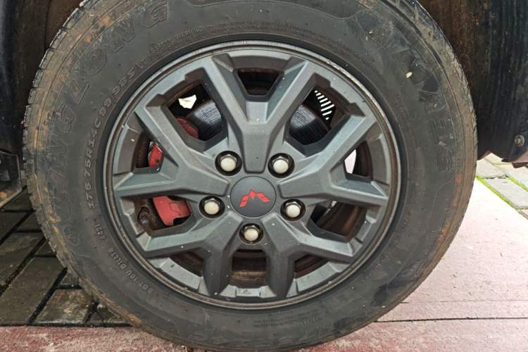 Used Wuling Zhengtu 2021 1.5L Adventure LAR Right Front Wheel Hub