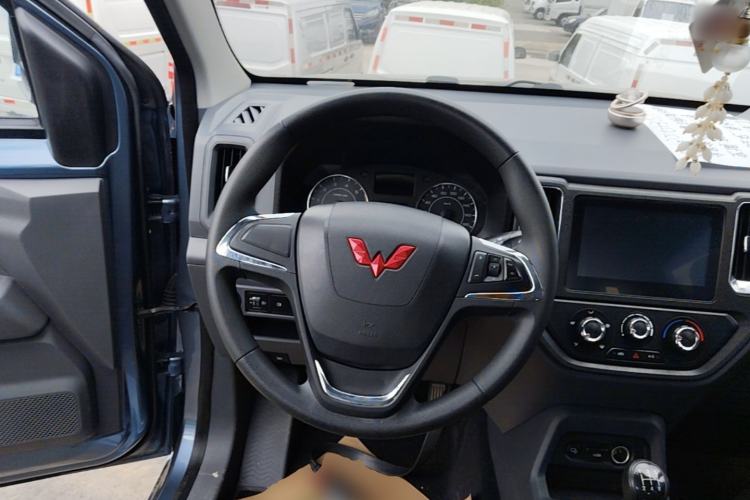 Used Wuling Zhengtu 2021 1.5L Adventure LAR Steering Wheel
