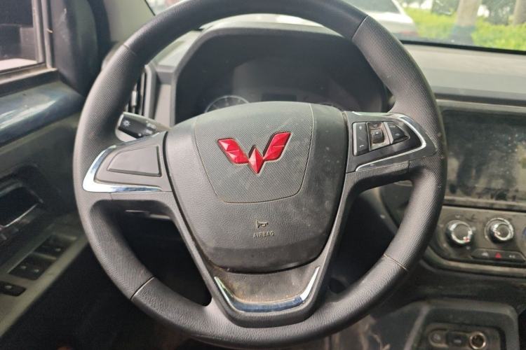Used Wuling Zhengtu 2021 1.5L Adventure LAR Steering Wheel