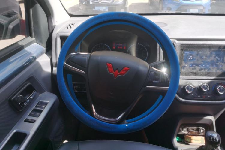 Used Wuling Zhengtu 2021 1.5L Adventure LAR Steering Wheel