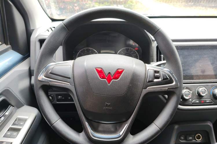 Used Wuling Zhengtu 2021 1.5L Adventure LAR Steering Wheel